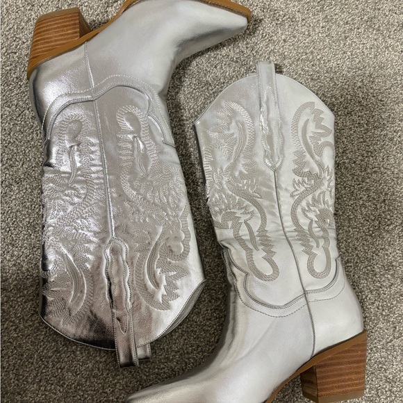 Women Western Cowboy Boots Pointed Toe Silver Metallic Cowgirl Women's Size 7 8 - Picture 3 of 14